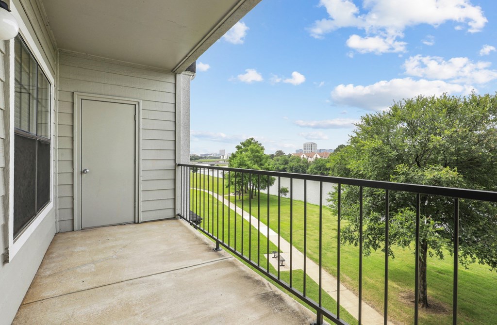 Jefferson Creek Apartments, 800 W. Royal Lane, Irving, TX RentCafe